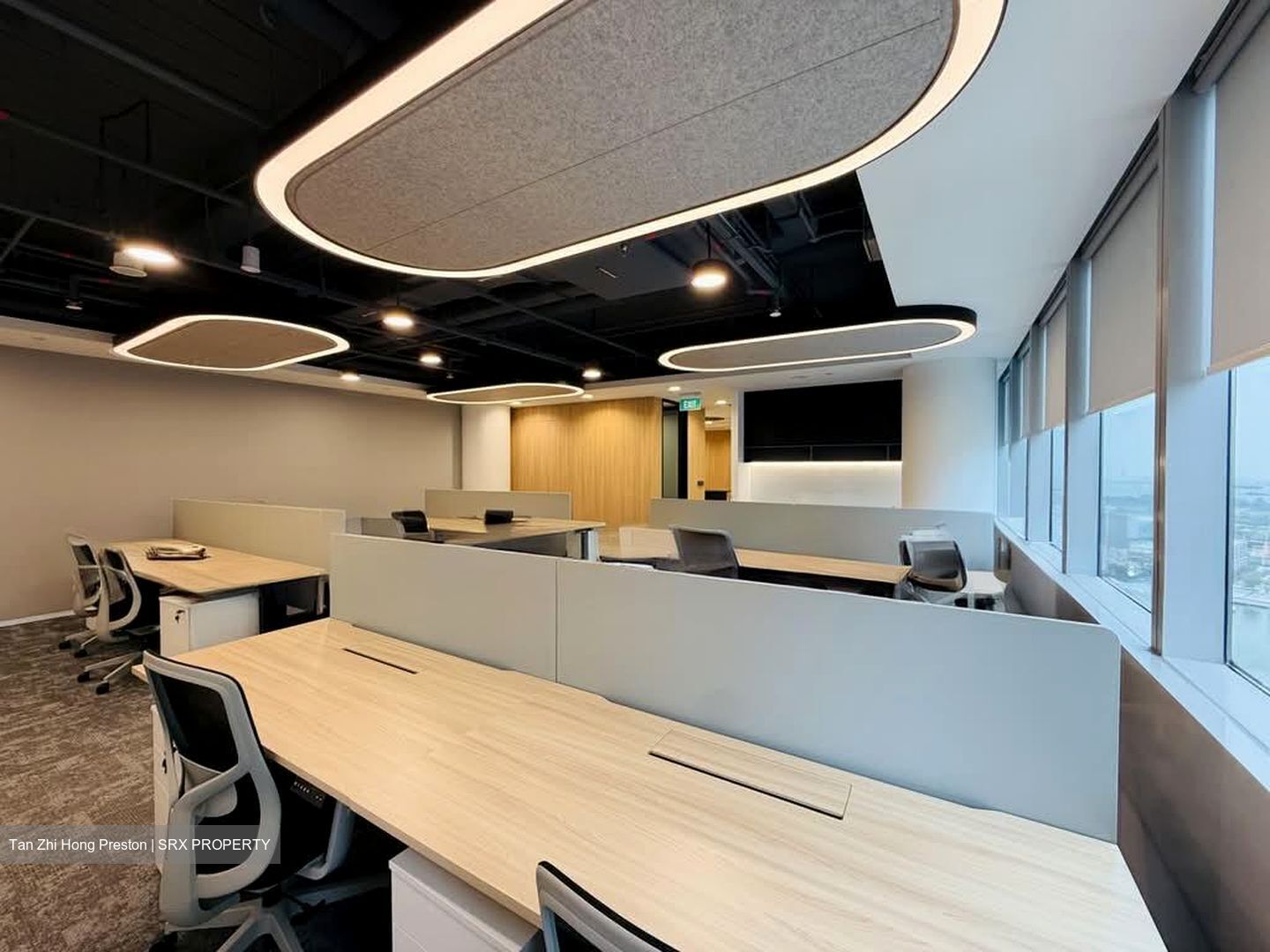 Chevron House (D1), Office #588636161